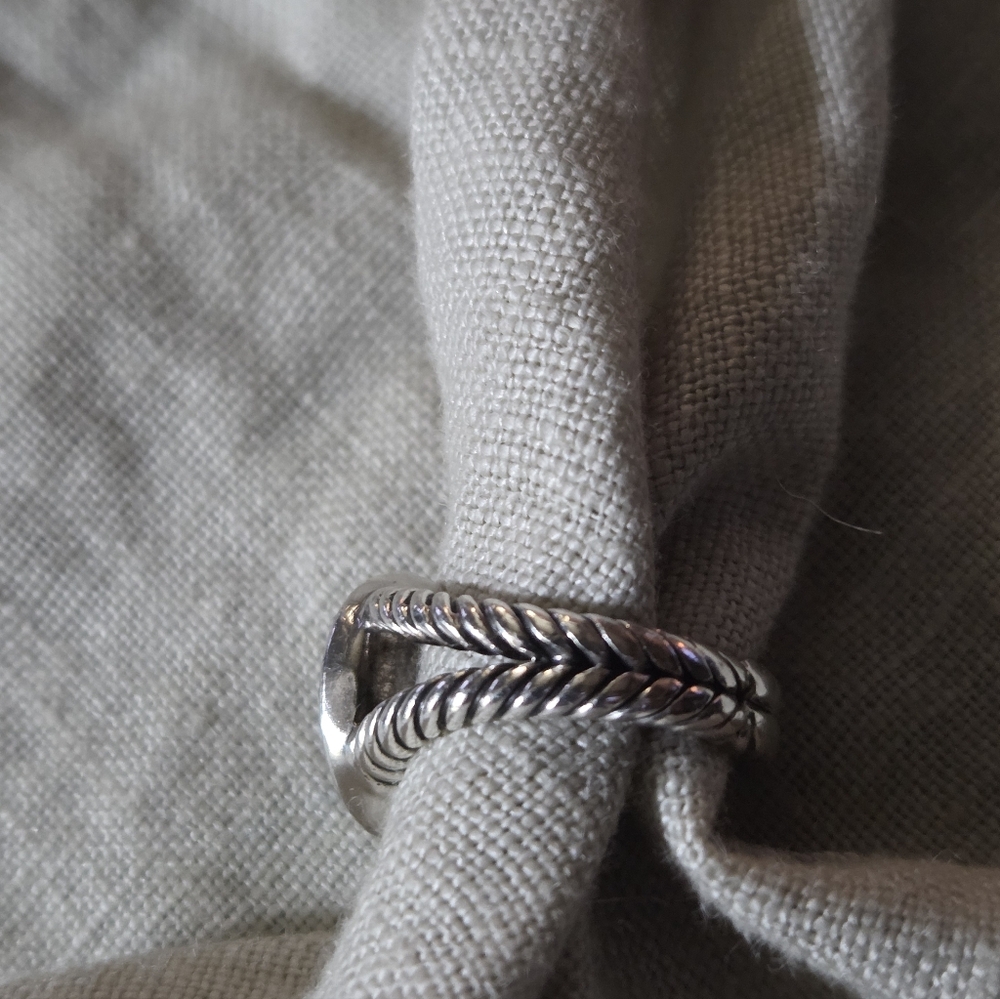 David Yurman Petite Cerise Ring in Blue Topaz & Diamonds, SS, Size 4.5 - Picture 9 of 15